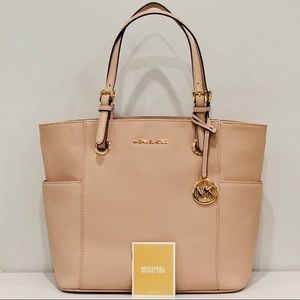 Michael Kors Jet Set Item MD EW Pebble Tote Bag